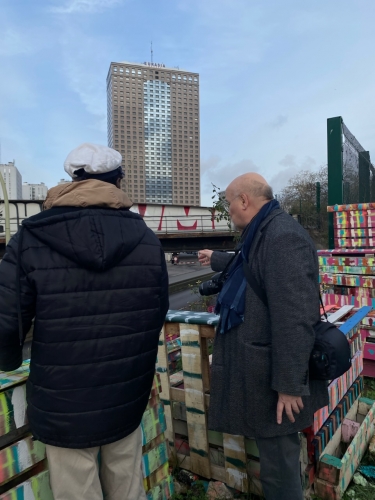 zones interstitielles de création,street art sauvage,jardin partagé improvisé,carrés de culture potagère,art brut