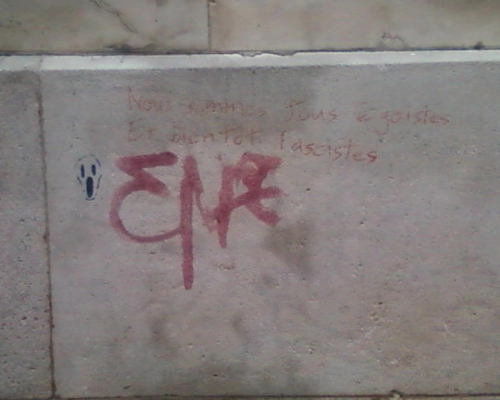 Graffito rue Bochart de Saron, paris 9, avr 12.jpg
