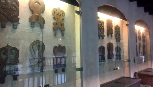 le voleur des musées,musé alsacien,art populaire curieux,dégorgeoirs,vieille maison