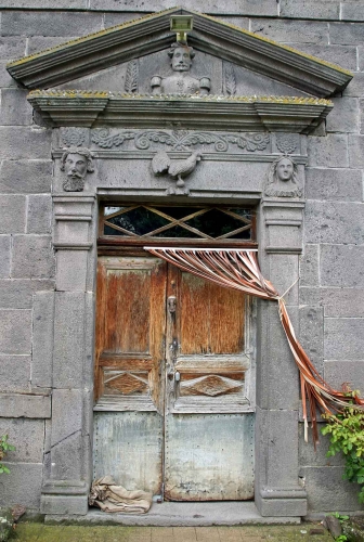 Bachelard-(ptet),-la-porte-.jpg