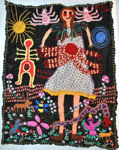 alicia lasne,halle saint-pierre,étoffe des rêves,atelier véron,broderie brute,créations textiles,pachamama,textiles péruviens